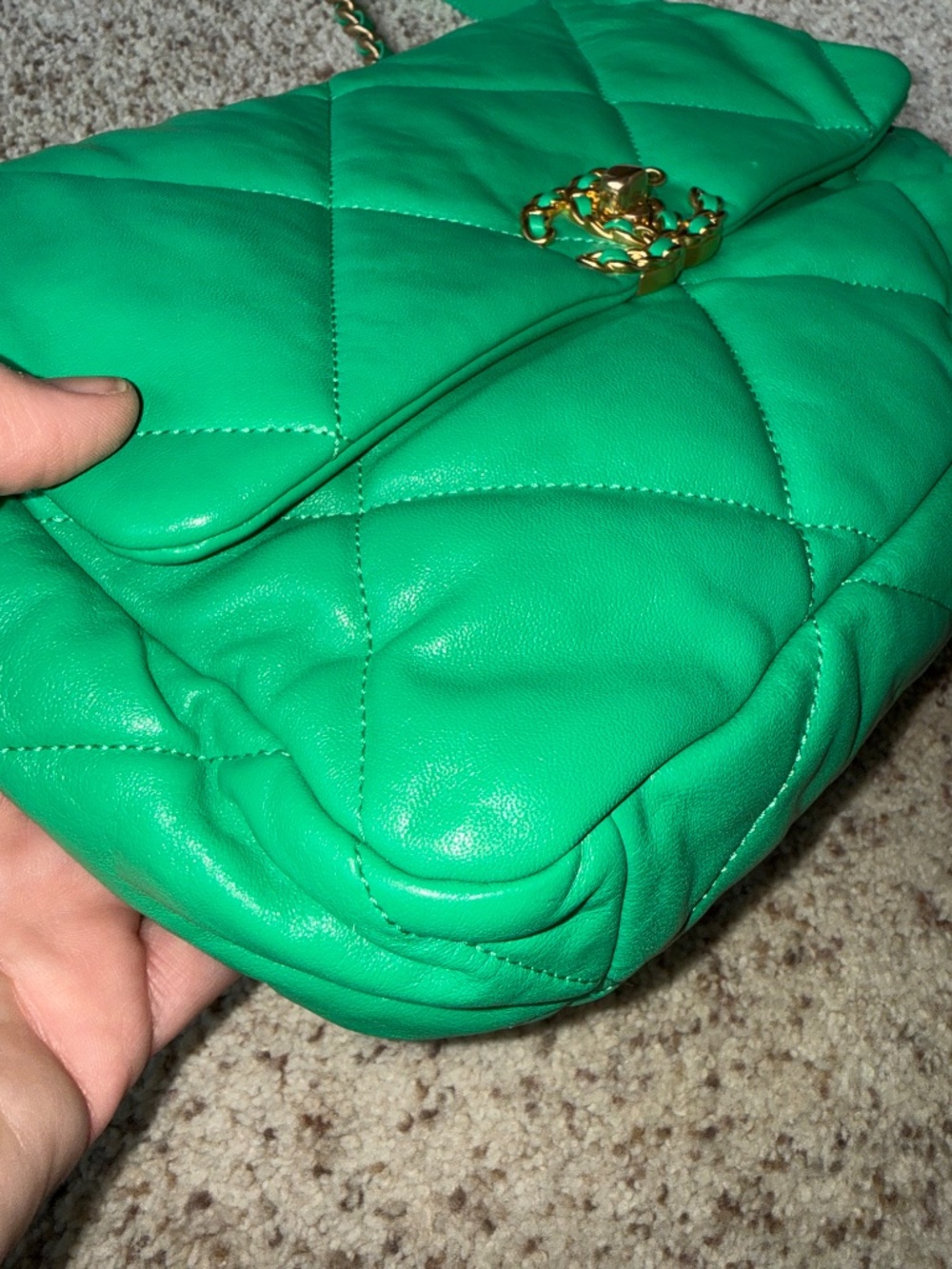 Chanel 19 Green Handbag size Large - Picture 6 of 13